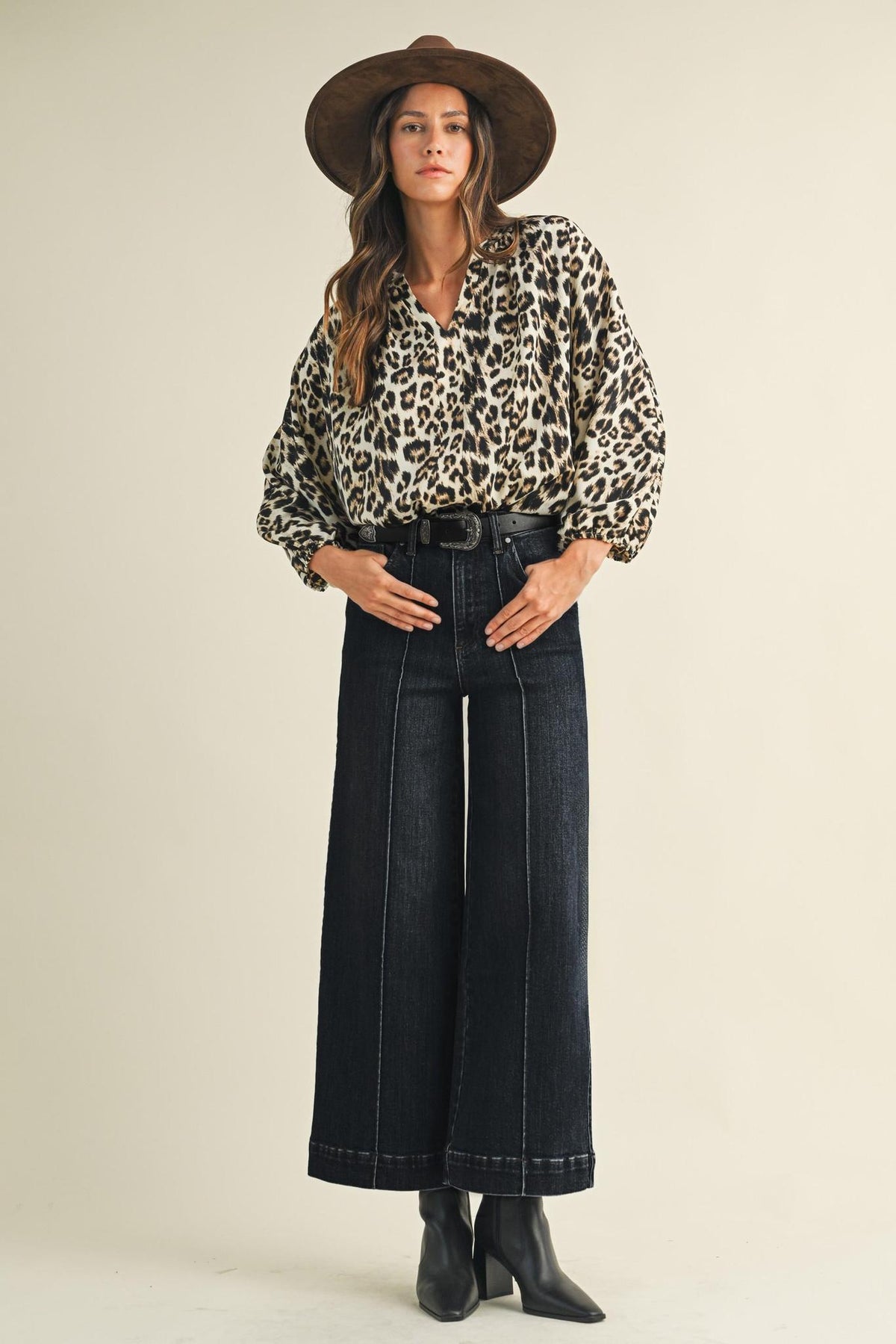 Stretch High-Rise Pin Tuck Detail Wide-Leg Jeans