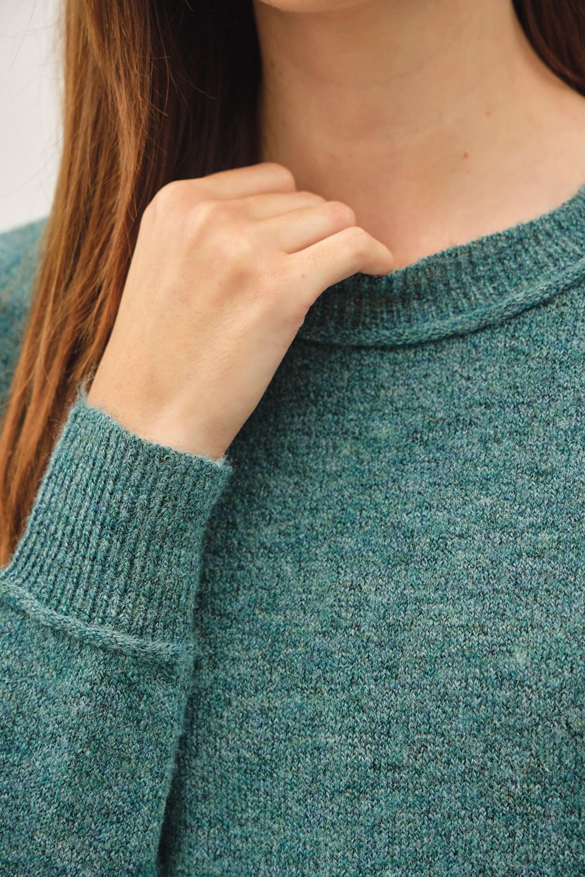 Crew Neck Pullover Exposed Seam Knit Sweater