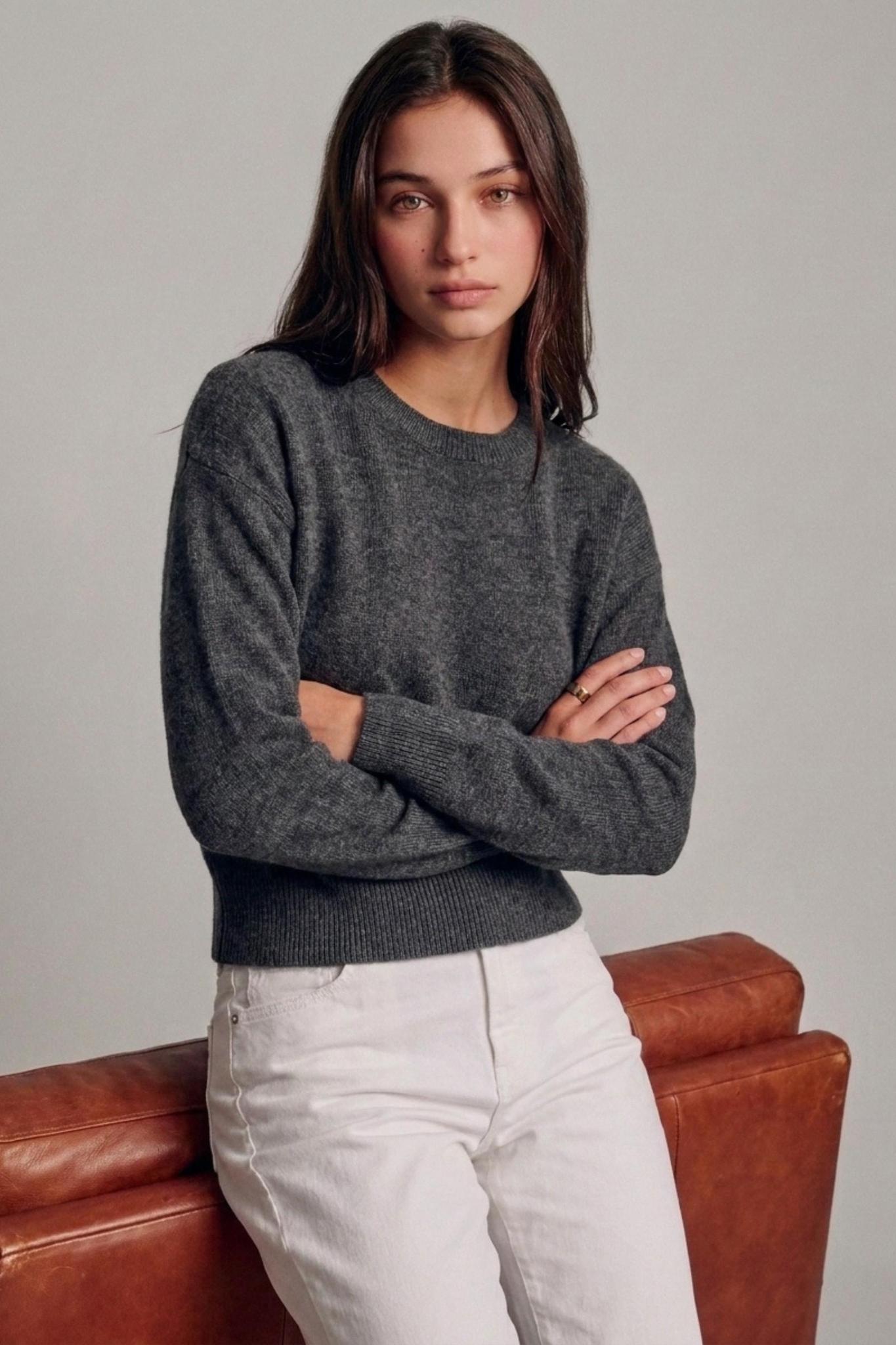 Classic Long Sleeve Crewneck Sweater Top