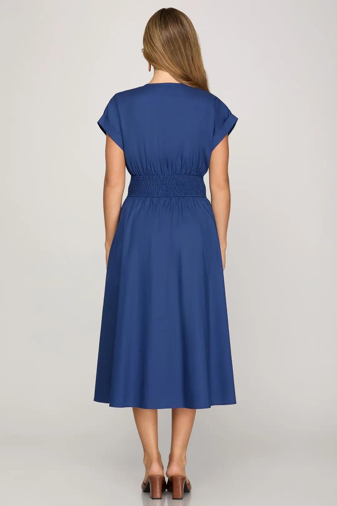 Drop Shoulder Smocked Waist Midi Dress With Pockets