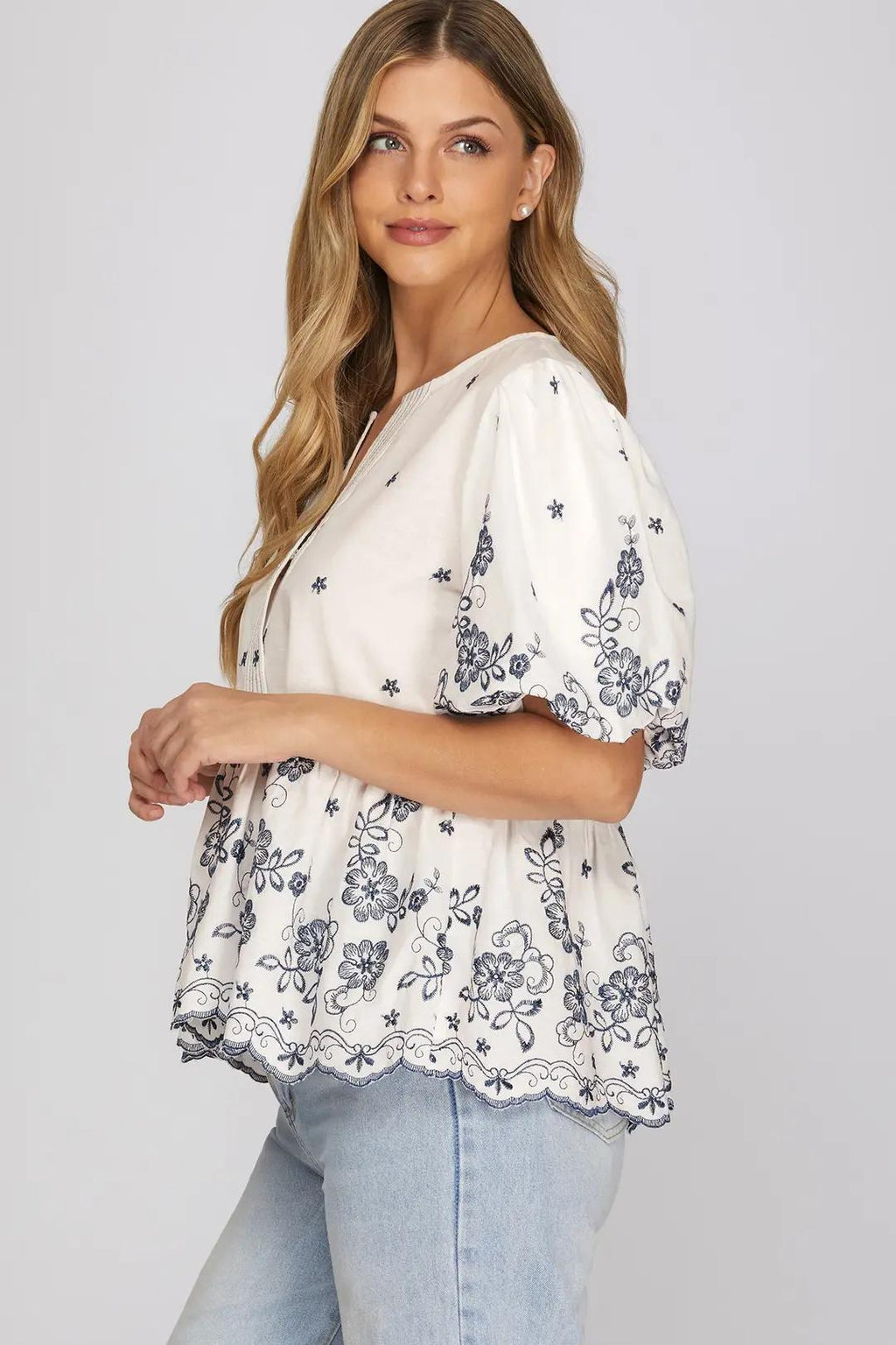 Puff Sleeve Woven Embroidery Scallop Hem Top